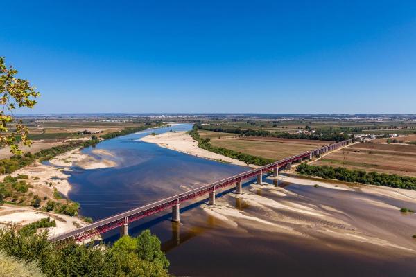What Is an Alluvial Plain? - Definition and Characteristics - Characteristics of an alluvial plain
