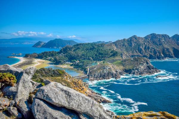 How Many Islands Does Spain Have? - Cies Island