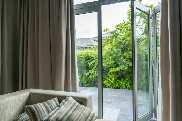 How to Keep Your House Cool in the Summer Without AC - Cross ventilation