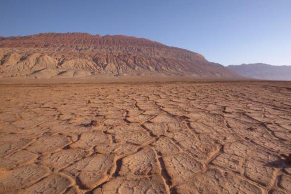 Where on Earth Is the Hottest? - Flaming Mountains, China