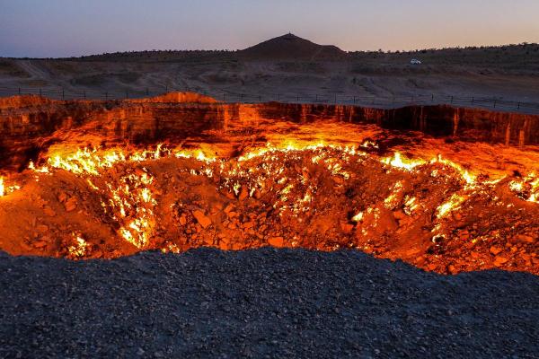 The World's Most Dangerous Places - Gates of Hell (Turkmenistan)
