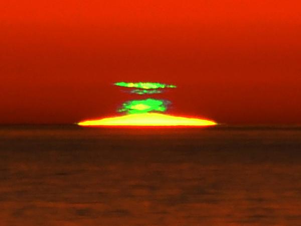 What Are Photometeors? - Green flash