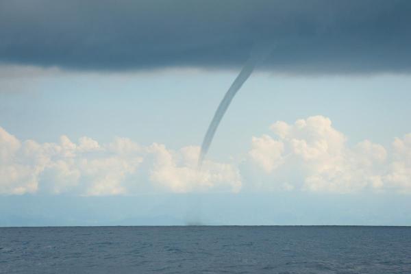 What Are Hydrometeors? - Definition and Types - How are waterspouts related to hydrometeors?
