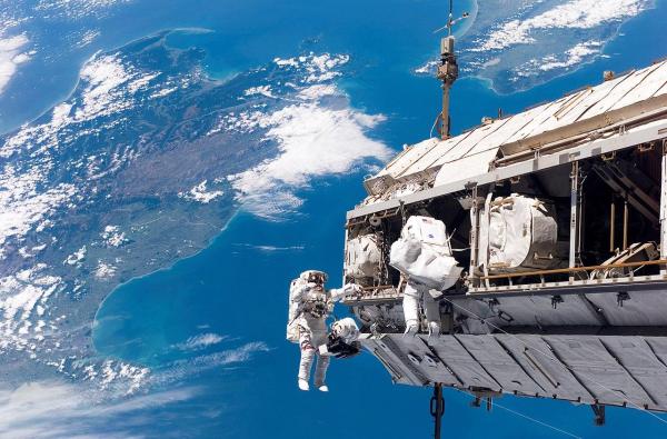 What Is Space Junk or Debris? - How do we solve the problem of space junk?