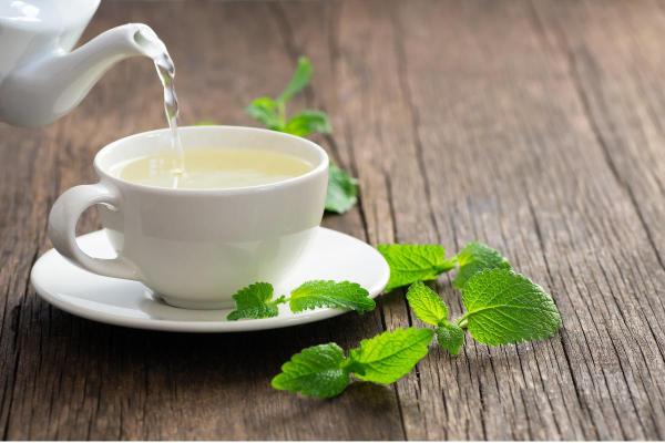 Lemon Balm - Benefits, Uses & Safety Guide - How to take lemon balm