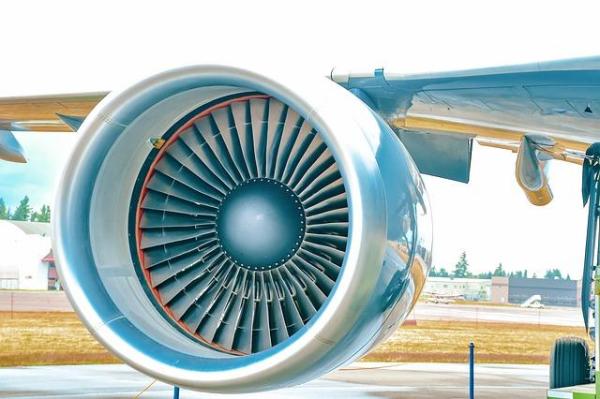 How Much Pollution Do Airplanes Produce? - Is a car or plane worse for the environment?