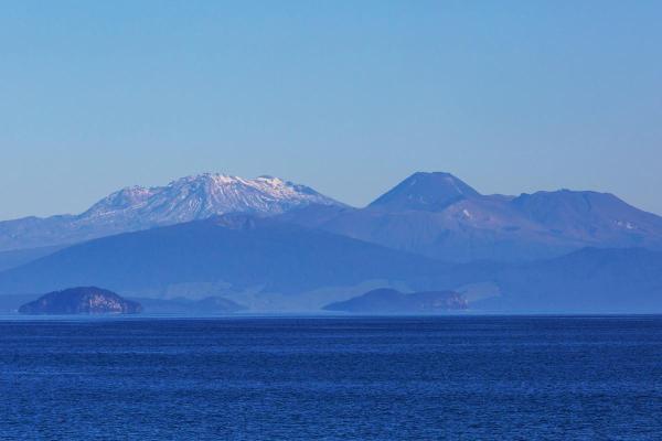 What Is a Supervolcano in Geography? - Lake Taupo supervolcano (New Zealand)