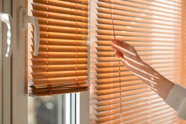How to Keep Your House Cool in the Summer Without AC - Thermal blinds and curtains