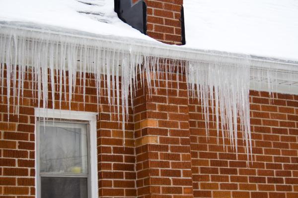 How Do Icicles Form? - Icicle Formation - Types of icicles