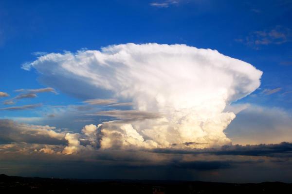 How Do Cumulonimbus Clouds Form? - What are cumulonimbus clouds?