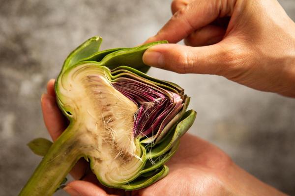 Artichoke Benefits and Risks - What are the benefits of eating artichokes?