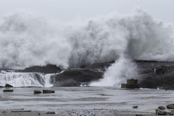 What Is a Meteotsunami?