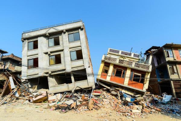 What Is the Difference Between Earthquake and Tremor?