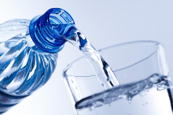 Why Does AI Use So Much Water? - Why does artificial intelligence need water?